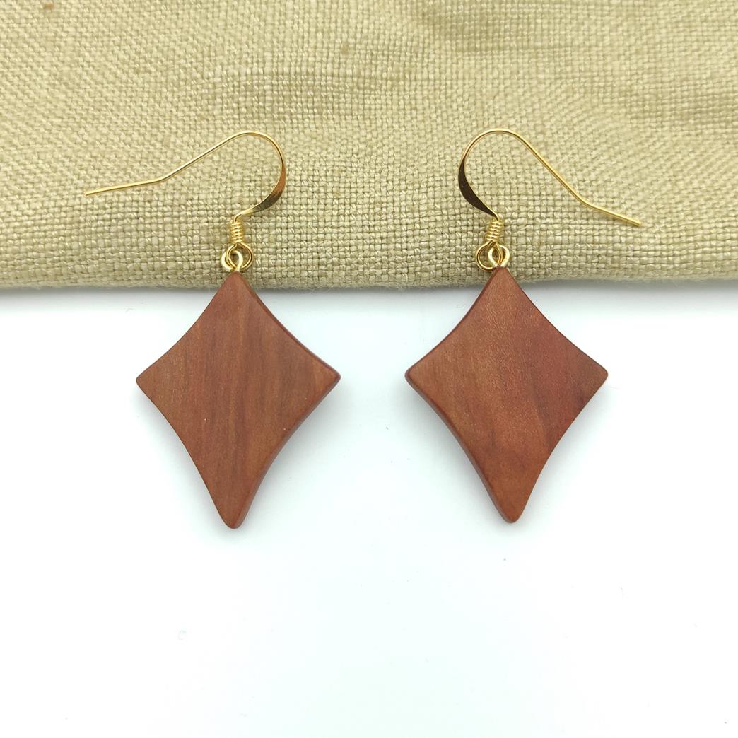 Boucles d'oreilles losanges en bois de sorbier – Image 3