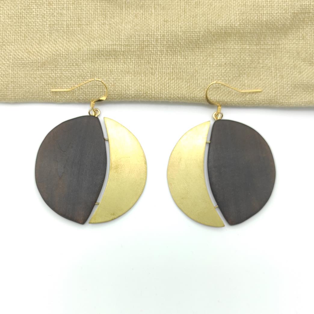 Boucles d'oreilles quart de lune tilleul et laiton